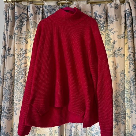 A&F Sweater - Picture 2 of 3